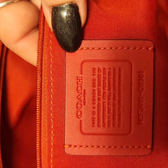 NWT COACH Gallery Tote Bag In Signature Canvas - Picture 12 of 13